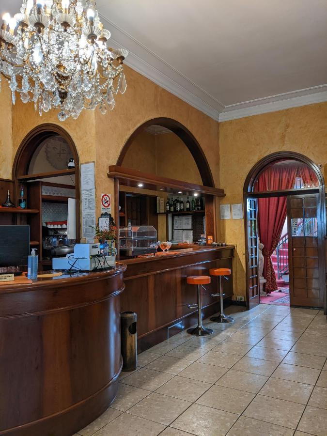 Hotel Montecarlo カステッランツァ エクステリア 写真